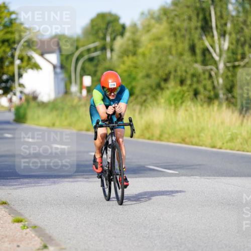 31.08.2025 - Elbe Triathlon Hamburg Michael Burmester http://msf.ph/oto/8661993 31.08.2025 09:06:16 Radfahren 219, 465 meine-sportfotos.de