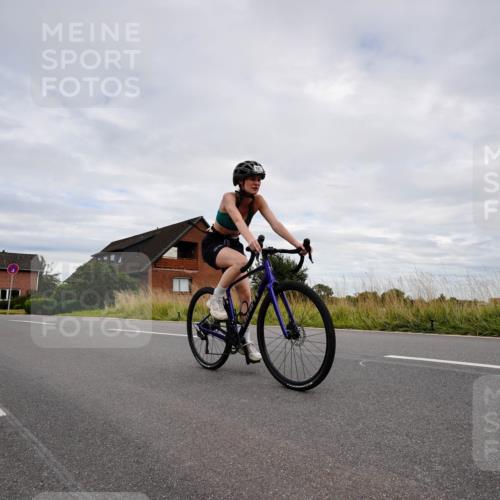 31.08.2025 - Elbe Triathlon Hamburg Michael Burmester http://msf.ph/oto/8661999 31.08.2025 16:37:13 Radfahren  meine-sportfotos.de