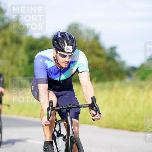 31.08.2025 - Elbe Triathlon Hamburg Michael Burmester http://msf.ph/oto/8662012 31.08.2025 09:06:37 Radfahren 450, 543 meine-sportfotos.de