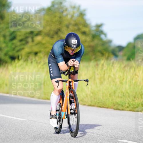 31.08.2025 - Elbe Triathlon Hamburg Michael Burmester http://msf.ph/oto/8662030 31.08.2025 09:06:49 Radfahren 172, 379, 381, 505 meine-sportfotos.de