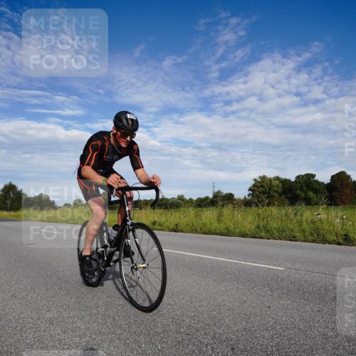 31.08.2025 - Elbe Triathlon Hamburg Michael Burmester http://msf.ph/oto/8662031 31.08.2025 09:13:50 Radfahren 322, 414, 415, 490, 533 meine-sportfotos.de