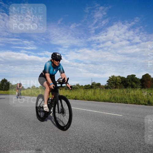 31.08.2025 - Elbe Triathlon Hamburg Michael Burmester http://msf.ph/oto/8662048 31.08.2025 09:14:06 Radfahren 210, 282, 305, 360, 384, 519, 554 meine-sportfotos.de
