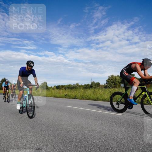 31.08.2025 - Elbe Triathlon Hamburg Michael Burmester http://msf.ph/oto/8662050 31.08.2025 09:14:07 Radfahren 210, 282, 305, 360, 384, 519, 554 meine-sportfotos.de