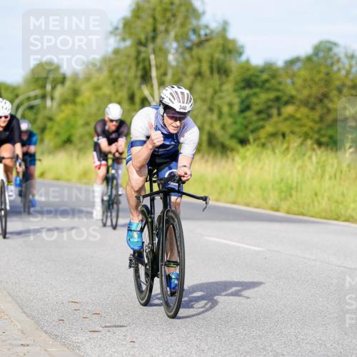 31.08.2025 - Elbe Triathlon Hamburg Michael Burmester http://msf.ph/oto/8662064 31.08.2025 09:07:12 Radfahren 242, 283, 300, 304, 314, 340, 342, 441 meine-sportfotos.de