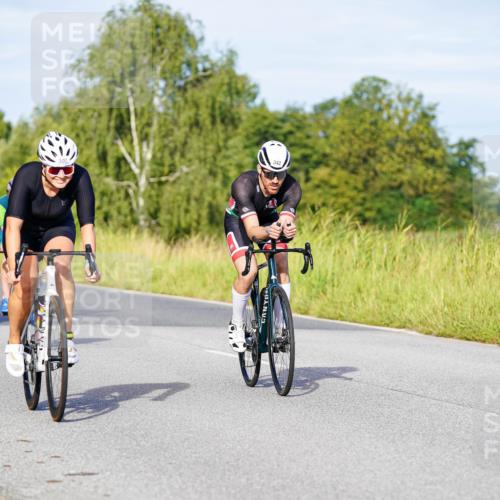 31.08.2025 - Elbe Triathlon Hamburg Michael Burmester http://msf.ph/oto/8662070 31.08.2025 09:07:13 Radfahren 242, 283, 300, 304, 314, 340, 342, 441 meine-sportfotos.de