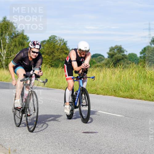 31.08.2025 - Elbe Triathlon Hamburg Michael Burmester http://msf.ph/oto/8662086 31.08.2025 09:07:15 Radfahren 242, 283, 300, 304, 340, 342, 441 meine-sportfotos.de