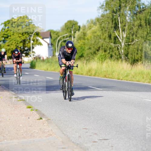 31.08.2025 - Elbe Triathlon Hamburg Michael Burmester http://msf.ph/oto/8662100 31.08.2025 09:07:34 Radfahren 231, 276, 468 meine-sportfotos.de