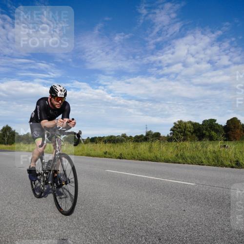 31.08.2025 - Elbe Triathlon Hamburg Michael Burmester http://msf.ph/oto/8662103 31.08.2025 09:15:15 Radfahren 274, 290, 333, 359 meine-sportfotos.de