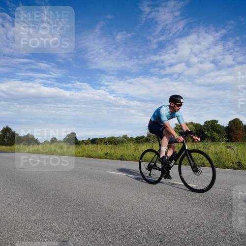 31.08.2025 - Elbe Triathlon Hamburg Michael Burmester http://msf.ph/oto/8662120 31.08.2025 09:15:37 Radfahren 191, 363, 387, 394, 502, 527, 645 meine-sportfotos.de