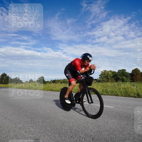 31.08.2025 - Elbe Triathlon Hamburg Michael Burmester http://msf.ph/oto/8662124 31.08.2025 09:15:40 Radfahren 165, 191, 363, 387, 394, 502, 645 meine-sportfotos.de