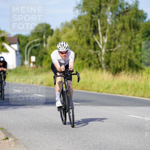 31.08.2025 - Elbe Triathlon Hamburg Michael Burmester http://msf.ph/oto/8662135 31.08.2025 09:07:47 Radfahren 187, 412, 458, 479, 516 meine-sportfotos.de