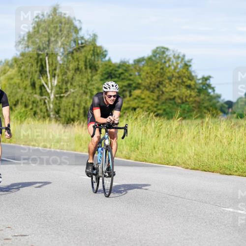 31.08.2025 - Elbe Triathlon Hamburg Michael Burmester http://msf.ph/oto/8662152 31.08.2025 09:07:53 Radfahren 182, 187, 257, 344, 375, 479, 492, 516, 545 meine-sportfotos.de