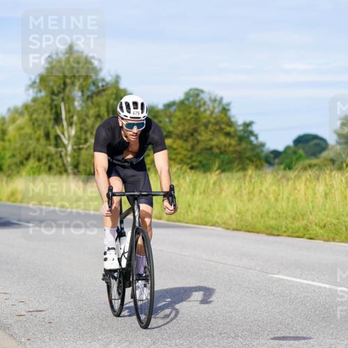 31.08.2025 - Elbe Triathlon Hamburg Michael Burmester http://msf.ph/oto/8662155 31.08.2025 09:07:54 Radfahren 182, 187, 229, 257, 344, 375, 479, 492, 516, 545 meine-sportfotos.de