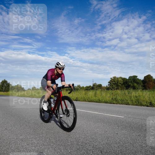 31.08.2025 - Elbe Triathlon Hamburg Michael Burmester http://msf.ph/oto/8662168 31.08.2025 09:16:26 Radfahren 374 meine-sportfotos.de