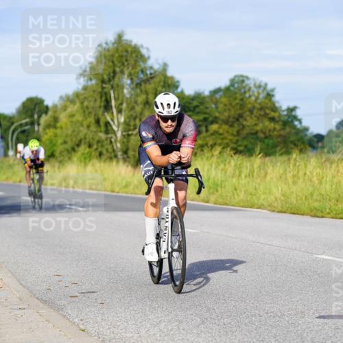 31.08.2025 - Elbe Triathlon Hamburg Michael Burmester http://msf.ph/oto/8662177 31.08.2025 09:07:58 Radfahren 182, 229, 257, 344, 375, 492, 532, 545 meine-sportfotos.de