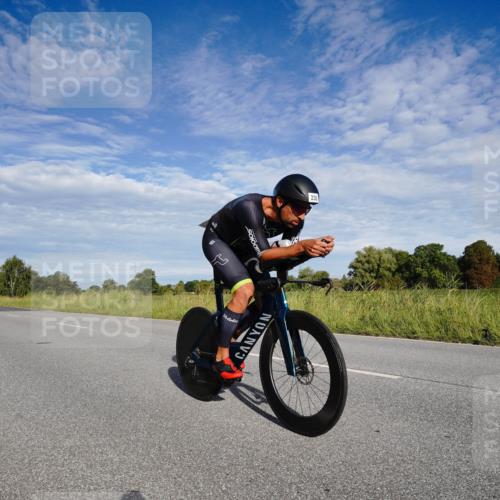 31.08.2025 - Elbe Triathlon Hamburg Michael Burmester http://msf.ph/oto/8662179 31.08.2025 09:16:50 Radfahren 220, 230, 315, 380 meine-sportfotos.de