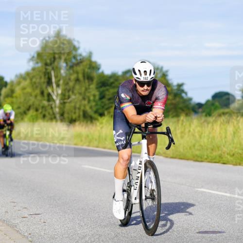 31.08.2025 - Elbe Triathlon Hamburg Michael Burmester http://msf.ph/oto/8662180 31.08.2025 09:07:59 Radfahren 182, 229, 257, 344, 375, 492, 532, 545 meine-sportfotos.de