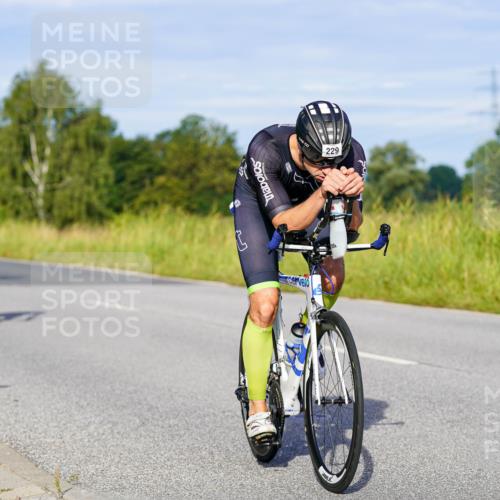 31.08.2025 - Elbe Triathlon Hamburg Michael Burmester http://msf.ph/oto/8662189 31.08.2025 09:08:01 Radfahren 182, 229, 288, 344, 532, 540 meine-sportfotos.de