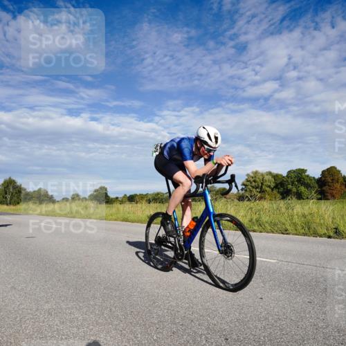 31.08.2025 - Elbe Triathlon Hamburg Michael Burmester http://msf.ph/oto/8662241 31.08.2025 09:18:20 Radfahren 343, 352, 463, 465 meine-sportfotos.de