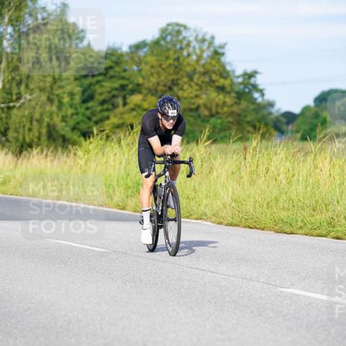 31.08.2025 - Elbe Triathlon Hamburg Michael Burmester http://msf.ph/oto/8662245 31.08.2025 09:08:24 Radfahren 215, 264, 440, 464, 553 meine-sportfotos.de