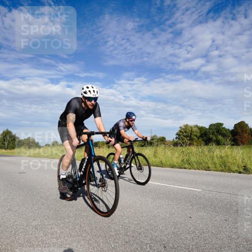 31.08.2025 - Elbe Triathlon Hamburg Michael Burmester http://msf.ph/oto/8662257 31.08.2025 09:18:43 Radfahren 416, 510, 531, 618, 633 meine-sportfotos.de