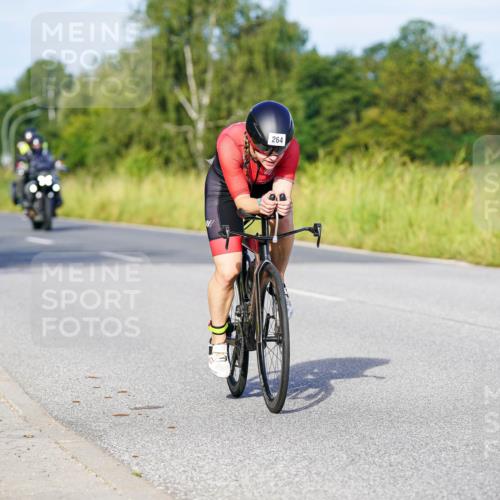 31.08.2025 - Elbe Triathlon Hamburg Michael Burmester http://msf.ph/oto/8662258 31.08.2025 09:08:26 Radfahren 215, 264, 397, 440, 464 meine-sportfotos.de