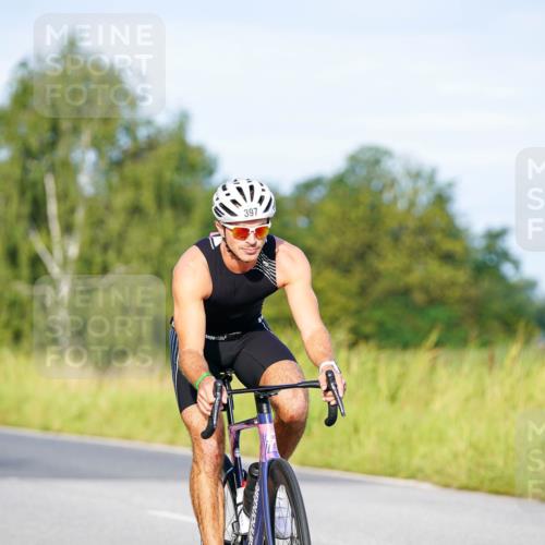 31.08.2025 - Elbe Triathlon Hamburg Michael Burmester http://msf.ph/oto/8662269 31.08.2025 09:08:33 Radfahren 270, 275, 397 meine-sportfotos.de