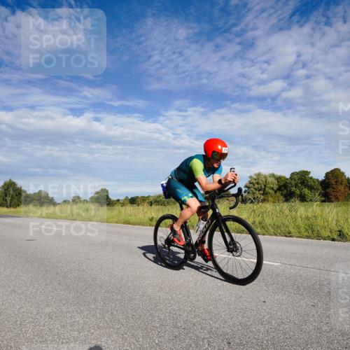 31.08.2025 - Elbe Triathlon Hamburg Michael Burmester http://msf.ph/oto/8662270 31.08.2025 09:19:00 Radfahren 214, 219, 410, 483, 505 meine-sportfotos.de