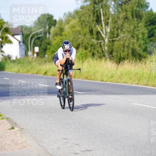 31.08.2025 - Elbe Triathlon Hamburg Michael Burmester http://msf.ph/oto/8662272 31.08.2025 09:08:35 Radfahren 270, 275, 397 meine-sportfotos.de