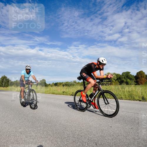 31.08.2025 - Elbe Triathlon Hamburg Michael Burmester http://msf.ph/oto/8662275 31.08.2025 09:19:03 Radfahren 214, 410, 483, 505 meine-sportfotos.de