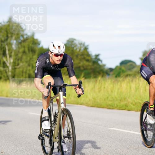 31.08.2025 - Elbe Triathlon Hamburg Michael Burmester http://msf.ph/oto/8662293 31.08.2025 09:08:44 Radfahren 169, 207, 227, 237, 252, 313, 386 meine-sportfotos.de