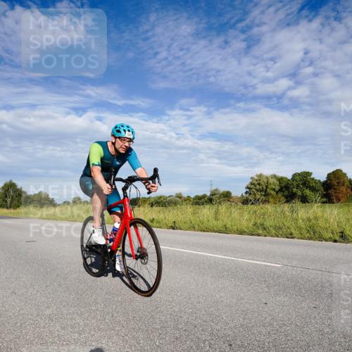 31.08.2025 - Elbe Triathlon Hamburg Michael Burmester http://msf.ph/oto/8662299 31.08.2025 09:19:38 Radfahren 222, 319, 526 meine-sportfotos.de
