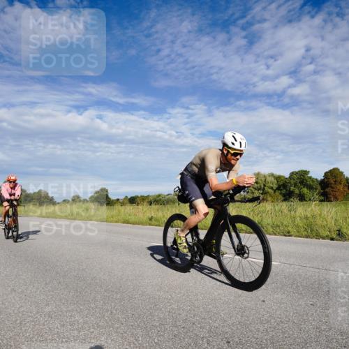 31.08.2025 - Elbe Triathlon Hamburg Michael Burmester http://msf.ph/oto/8662305 31.08.2025 09:20:04 Radfahren 208, 231, 371, 381, 474, 709 meine-sportfotos.de