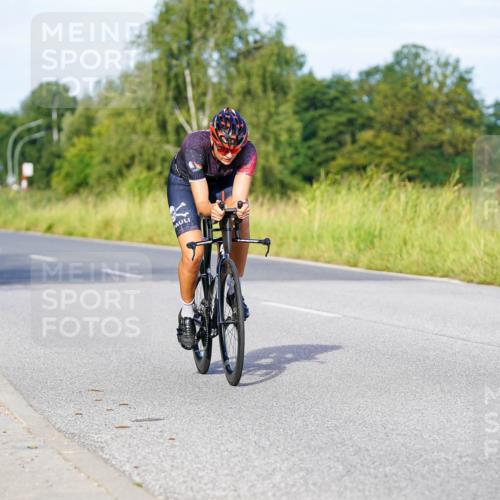 31.08.2025 - Elbe Triathlon Hamburg Michael Burmester http://msf.ph/oto/8662317 31.08.2025 09:08:50 Radfahren 252, 313, 325 meine-sportfotos.de