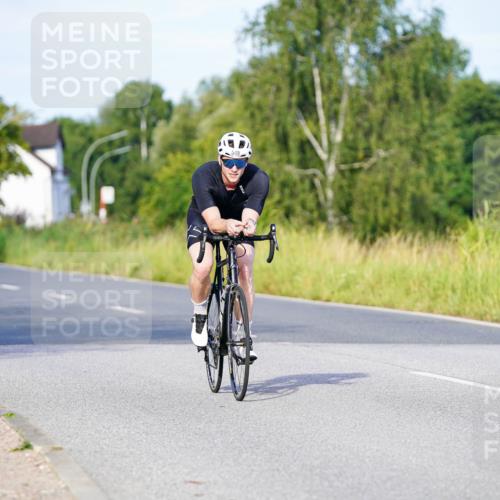 31.08.2025 - Elbe Triathlon Hamburg Michael Burmester http://msf.ph/oto/8662333 31.08.2025 09:09:01 Radfahren 199, 370, 430, 549 meine-sportfotos.de