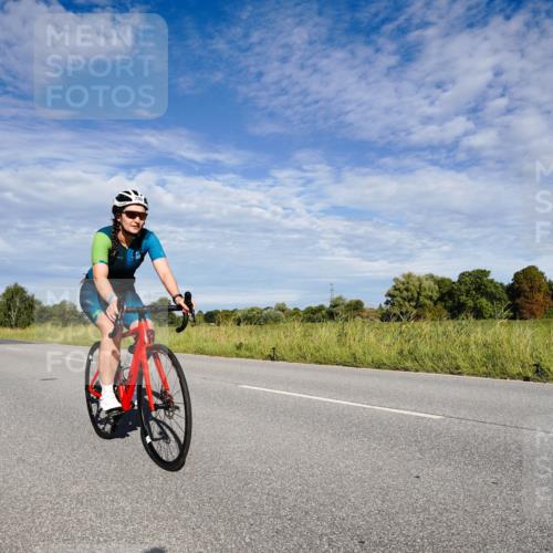 31.08.2025 - Elbe Triathlon Hamburg Michael Burmester http://msf.ph/oto/8662347 31.08.2025 09:20:42 Radfahren 182, 228, 242, 289, 422, 517, 561 meine-sportfotos.de