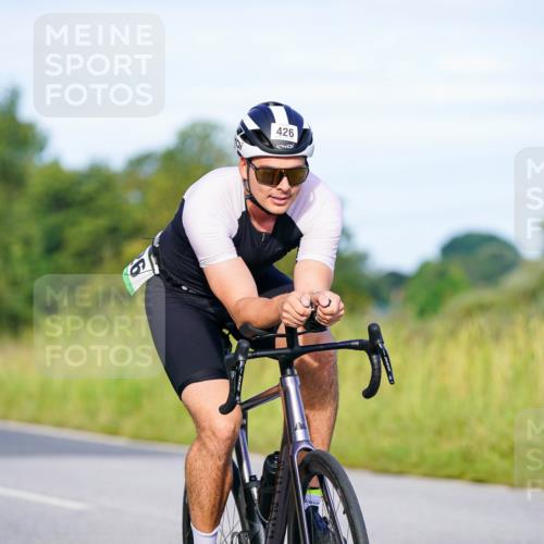 31.08.2025 - Elbe Triathlon Hamburg Michael Burmester http://msf.ph/oto/8662357 31.08.2025 09:09:09 Radfahren 199, 302, 426, 430 meine-sportfotos.de