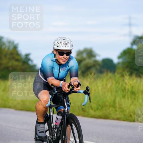 31.08.2025 - Elbe Triathlon Hamburg Michael Burmester http://msf.ph/oto/8662366 31.08.2025 09:09:11 Radfahren 302, 426, 430 meine-sportfotos.de