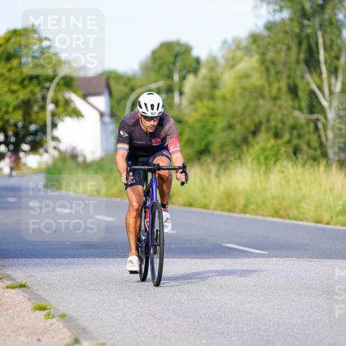 31.08.2025 - Elbe Triathlon Hamburg Michael Burmester http://msf.ph/oto/8662368 31.08.2025 09:09:23 Radfahren 167, 529 meine-sportfotos.de