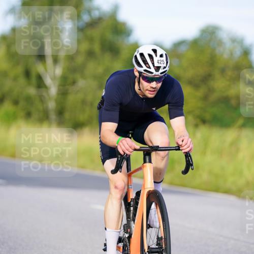 31.08.2025 - Elbe Triathlon Hamburg Michael Burmester http://msf.ph/oto/8662380 31.08.2025 09:09:32 Radfahren 166, 206, 265, 425, 429 meine-sportfotos.de