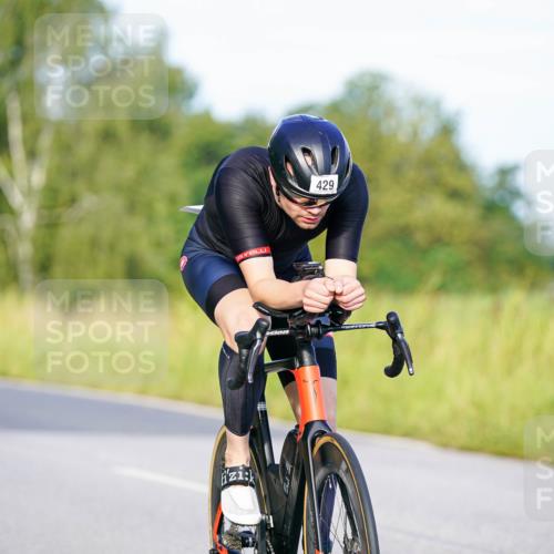 31.08.2025 - Elbe Triathlon Hamburg Michael Burmester http://msf.ph/oto/8662385 31.08.2025 09:09:34 Radfahren 166, 206, 265, 425, 429 meine-sportfotos.de