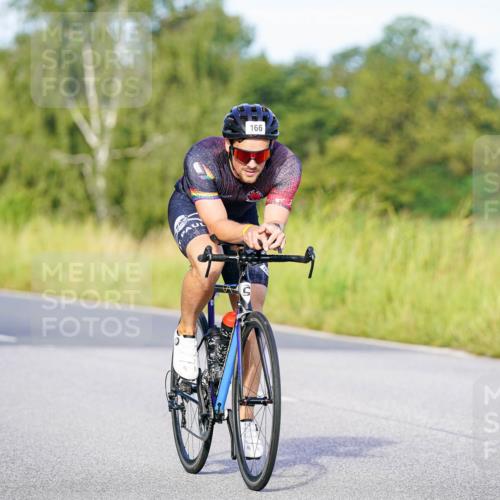 31.08.2025 - Elbe Triathlon Hamburg Michael Burmester http://msf.ph/oto/8662394 31.08.2025 09:09:37 Radfahren 166, 181, 206, 265, 429 meine-sportfotos.de