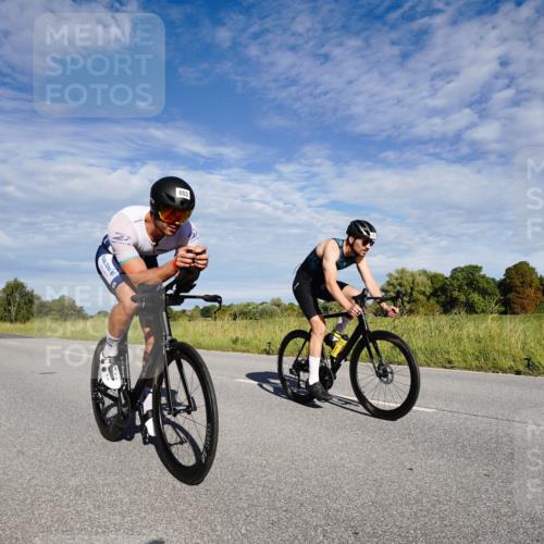 31.08.2025 - Elbe Triathlon Hamburg Michael Burmester http://msf.ph/oto/8662413 31.08.2025 09:21:38 Radfahren 229, 272, 276, 300, 412, 440, 478, 492, 603, 658 meine-sportfotos.de