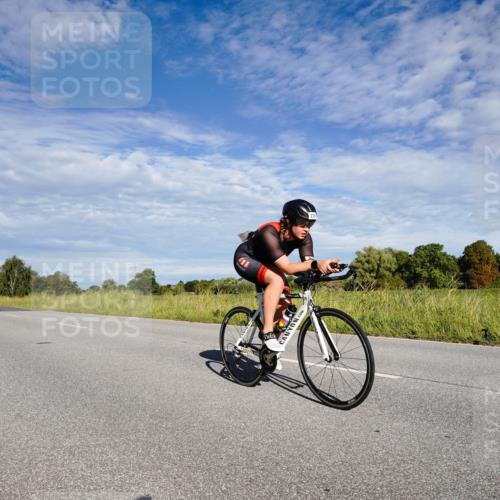 31.08.2025 - Elbe Triathlon Hamburg Michael Burmester http://msf.ph/oto/8662429 31.08.2025 09:21:45 Radfahren 229, 255, 272, 276, 300, 402, 412, 468, 492, 658 meine-sportfotos.de