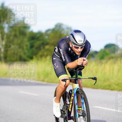 31.08.2025 - Elbe Triathlon Hamburg Michael Burmester http://msf.ph/oto/8662436 31.08.2025 09:10:02 Radfahren 193, 195, 234, 462, 512 meine-sportfotos.de