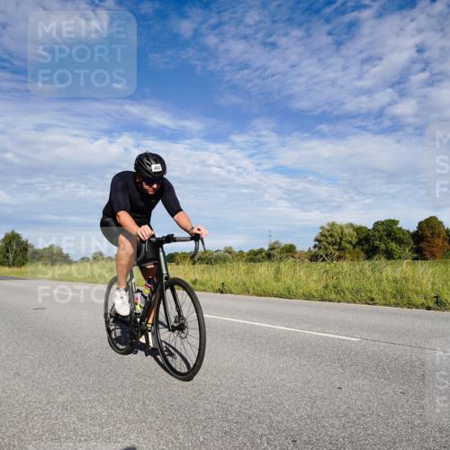 31.08.2025 - Elbe Triathlon Hamburg Michael Burmester http://msf.ph/oto/8662437 31.08.2025 09:21:52 Radfahren 255, 402 meine-sportfotos.de