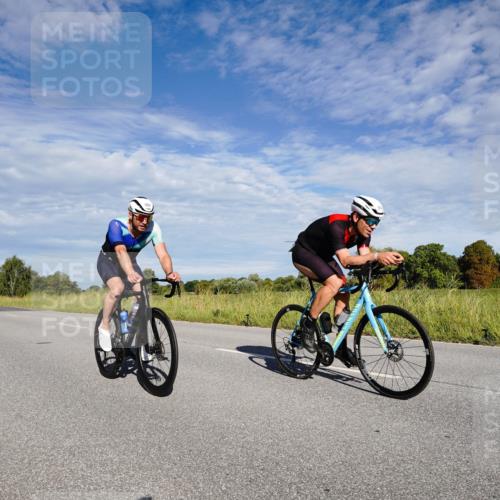 31.08.2025 - Elbe Triathlon Hamburg Michael Burmester http://msf.ph/oto/8662472 31.08.2025 09:22:33 Radfahren 166, 181, 193, 195, 397, 405, 426, 430, 479, 557, 614 meine-sportfotos.de