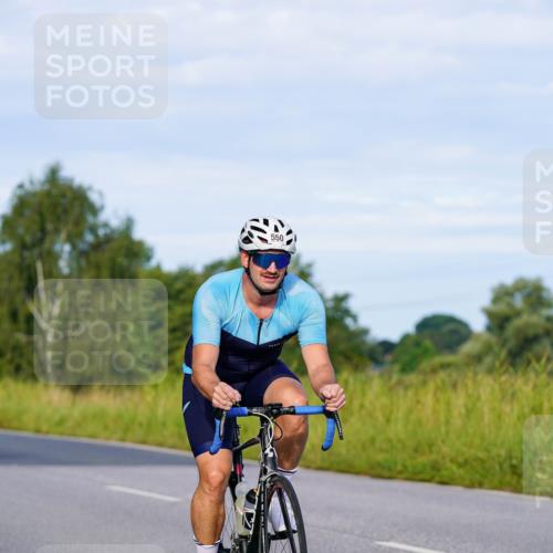 31.08.2025 - Elbe Triathlon Hamburg Michael Burmester http://msf.ph/oto/8662493 31.08.2025 09:10:34 Radfahren 376, 523, 550 meine-sportfotos.de