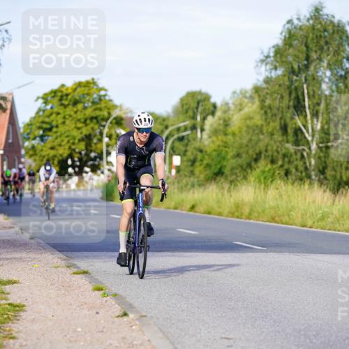 31.08.2025 - Elbe Triathlon Hamburg Michael Burmester http://msf.ph/oto/8662509 31.08.2025 09:10:41 Radfahren 185, 267, 309, 376, 435, 523 meine-sportfotos.de
