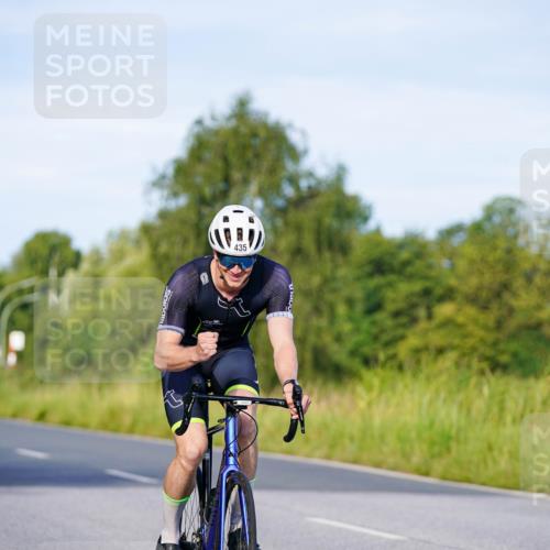 31.08.2025 - Elbe Triathlon Hamburg Michael Burmester http://msf.ph/oto/8662511 31.08.2025 09:10:42 Radfahren 185, 260, 267, 309, 435, 457 meine-sportfotos.de